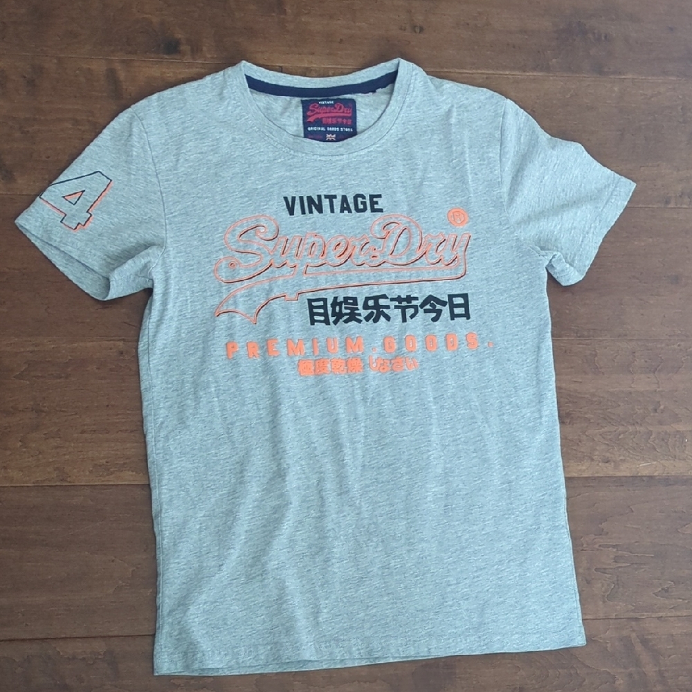 Superdry Gray Short Sleeve Tee with Japanese Logo